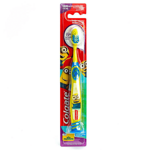 فرشاة أسنان مينيون ناعمة للأطفال من كولجيت