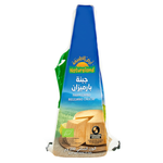 جبنة بارميزان عضوية من أرض الطبيعة