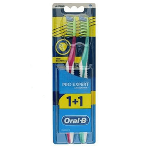 Oral-B Pro Expert Toothbrush Bacteria Blast - Medium