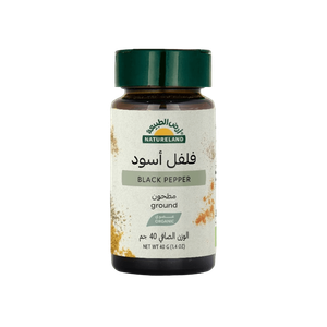 فلفل أسود مطحون من أرض الطبيعة