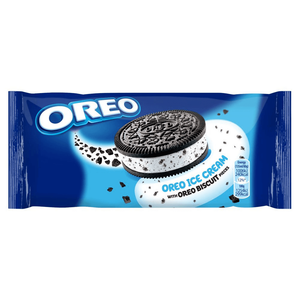 Oreo Ice Cream Sandwich With Oreo Pieces