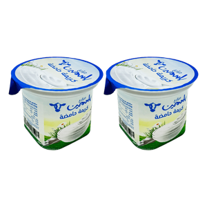 كريمة حامضة من مزارع ياسمين