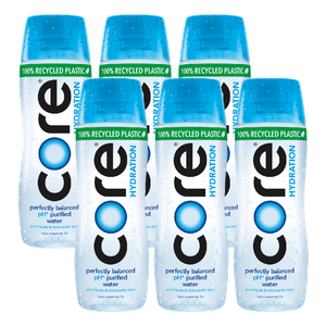 ماء كور المرطب في عبوة بلاستيكية  