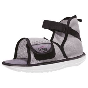 حذاء جبيرة للقدم بحجم صغير جدا من تاينور