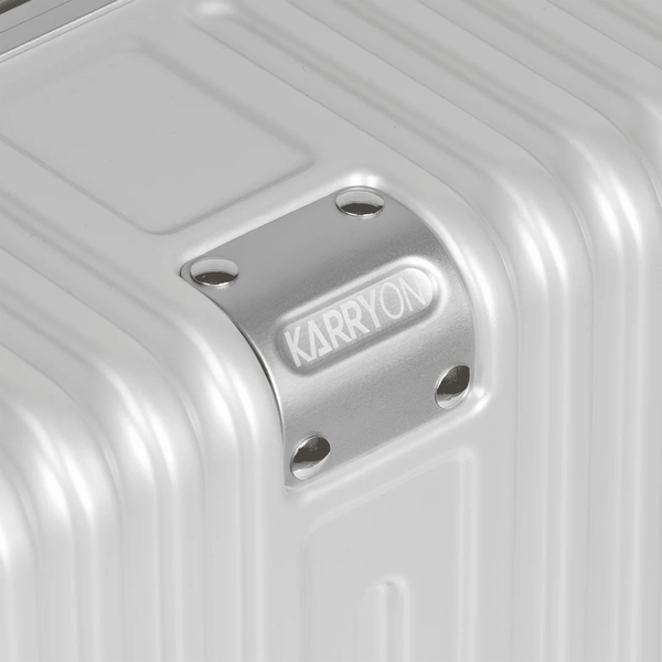 Carousel Main Image 6